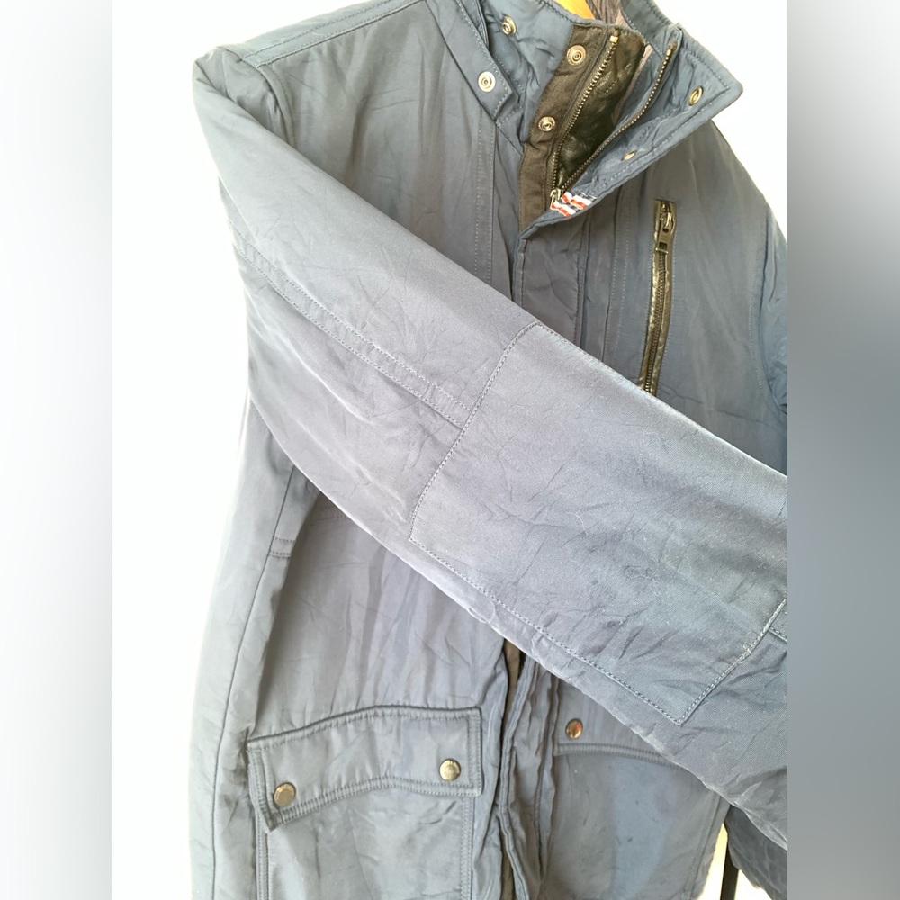 Vintage Hilfiger denim size small men’s navy jacket. - Picture 3 of 13